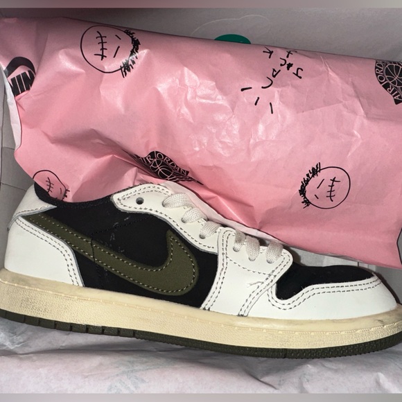 Kids Jordan 1 retro low OG Travis Scott medium Olive - Picture 3 of 9